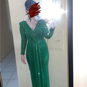 Elegant Green Evening Dress
